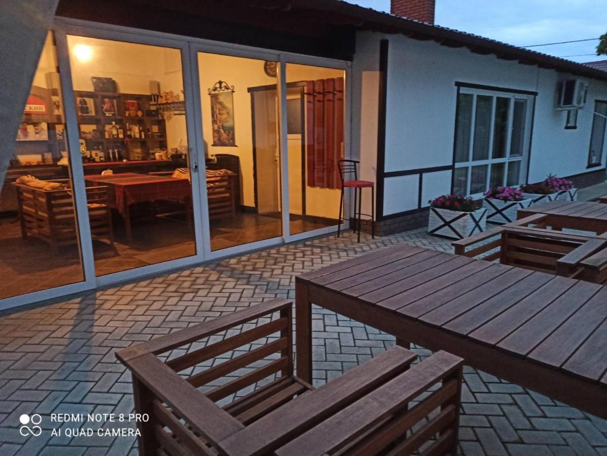 Экодом Hotel Bilhorod-Dnistrovsʼkyy Eksteriør billede